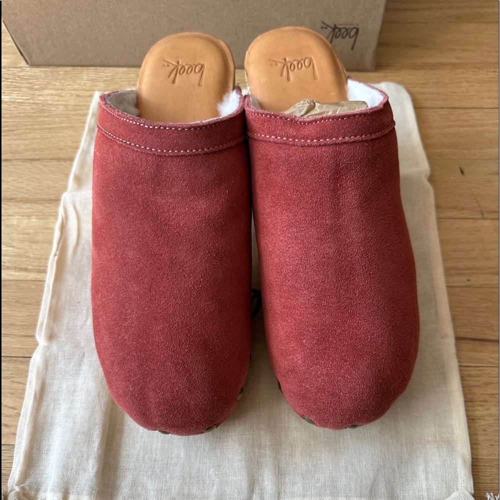 Beek Woodpecker Pink Suede Shearling lined clogs NIB MSRP $375